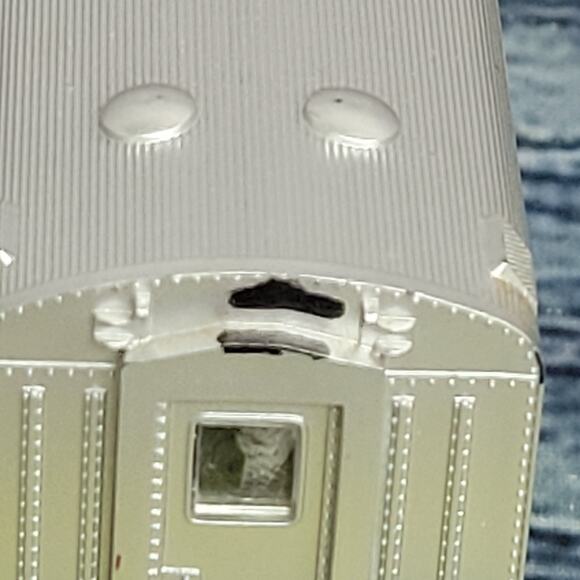 Vintage H.O Train Car Amtrak passenger observation Train car silver, red, & Blue - Picture 11 of 12